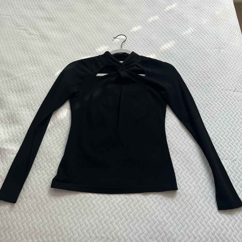 Long sleeve black top